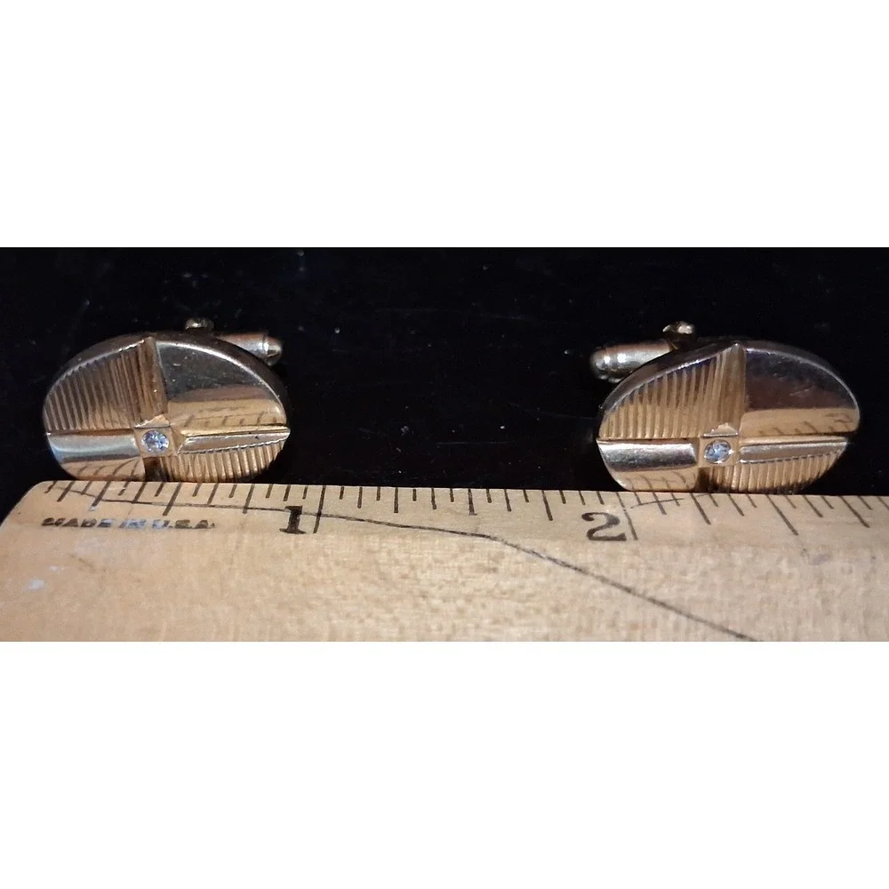Vintage Gold Tone Oval Textured Rhinestone Mid Century Toggle Back Cufflinks Men